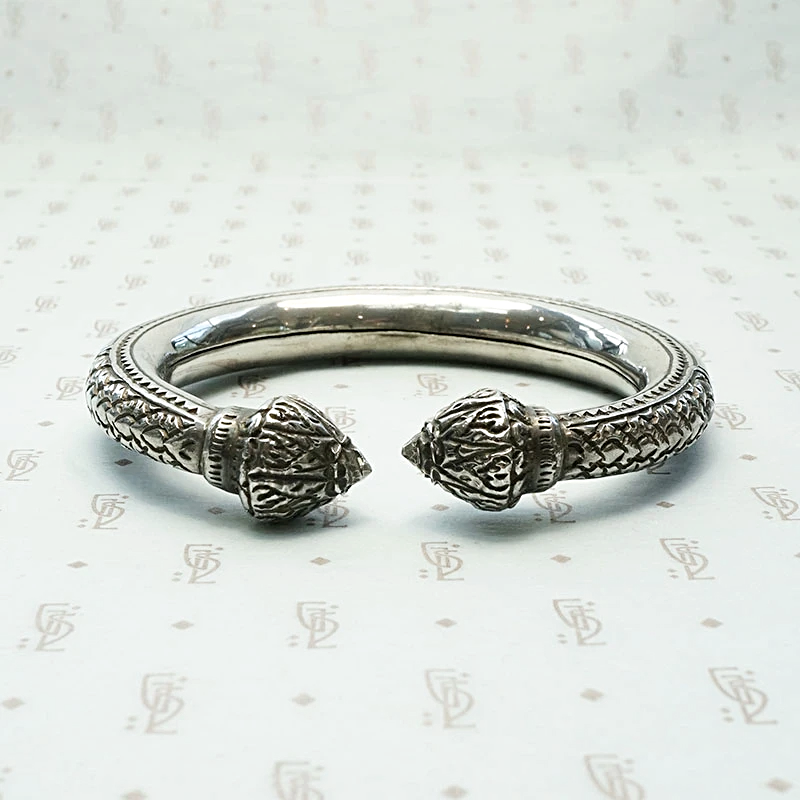Hand Engraved Silver Paisley Bangle Bracelet