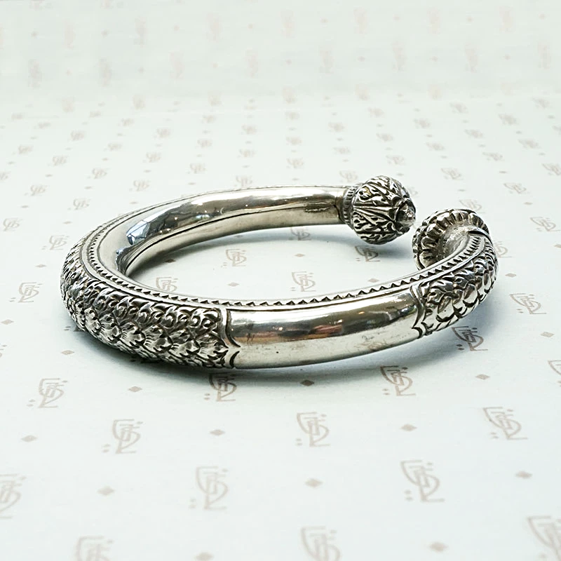 Hand Engraved Silver Paisley Bangle Bracelet