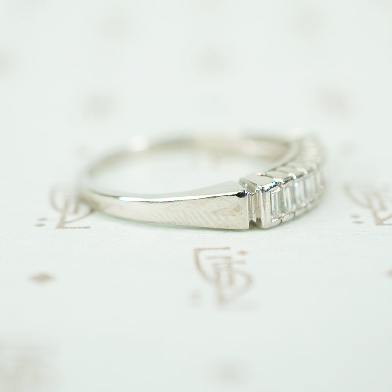 Vintage Vertical Baguette Diamond Band
