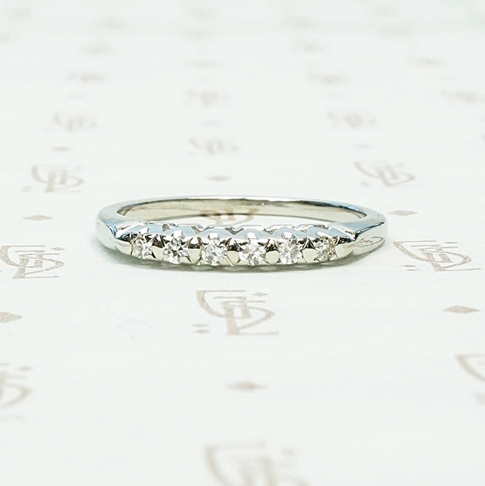 Sweet Six Stone White Gold & Diamond Band