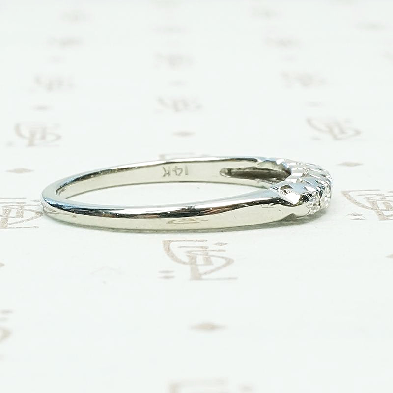 Sweet Six Stone White Gold & Diamond Band