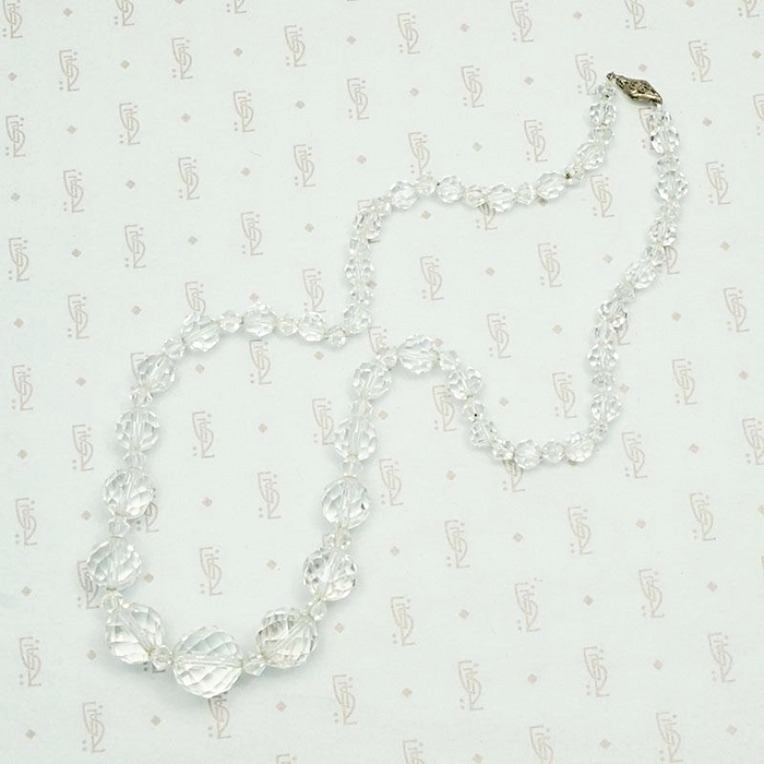 Crisply Faceted Graduated Glass Bead Necklace