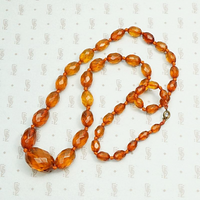 Antique Bourbon-Colored Graduated Amber Beads