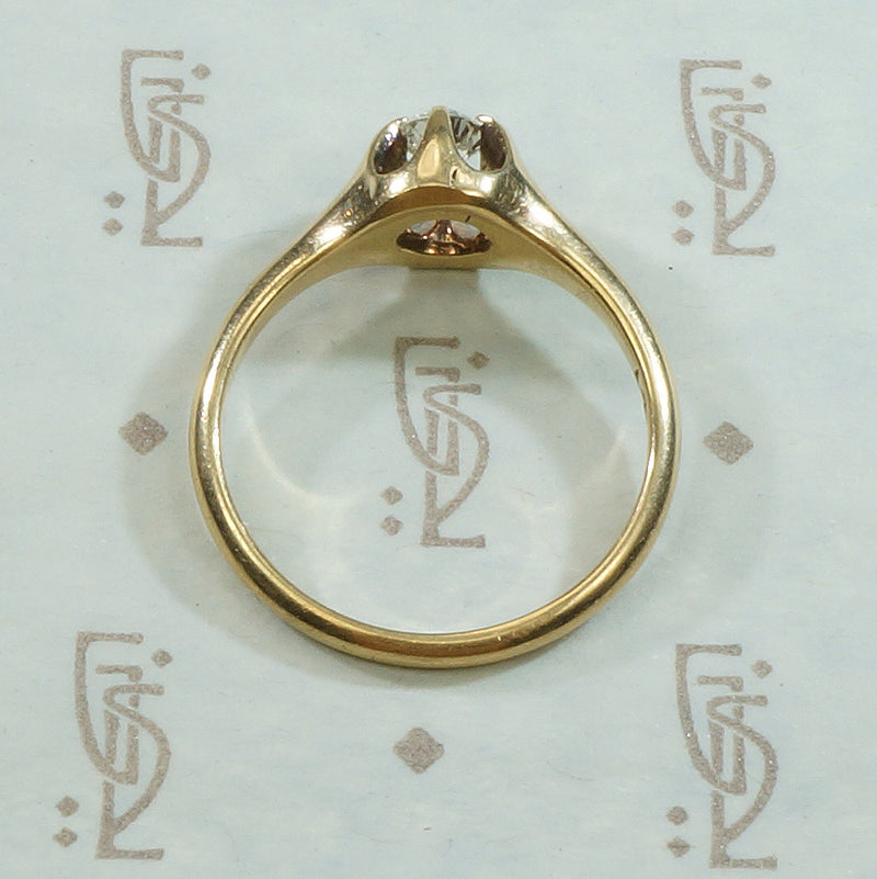 European Cut Diamond Glimmering Gold Ring