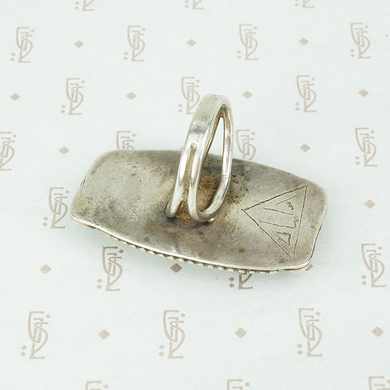 Stunning Large Turquoise and Silver Vintage Ring