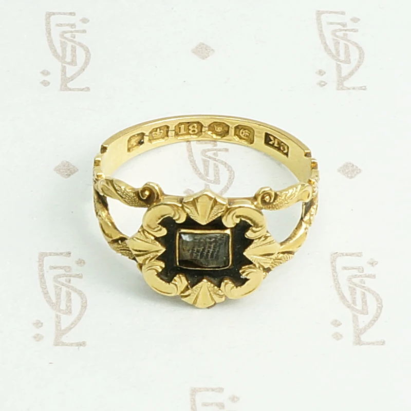 Exquisite 18k gold and enamel early Victorian mourning ring. Hallmarks.