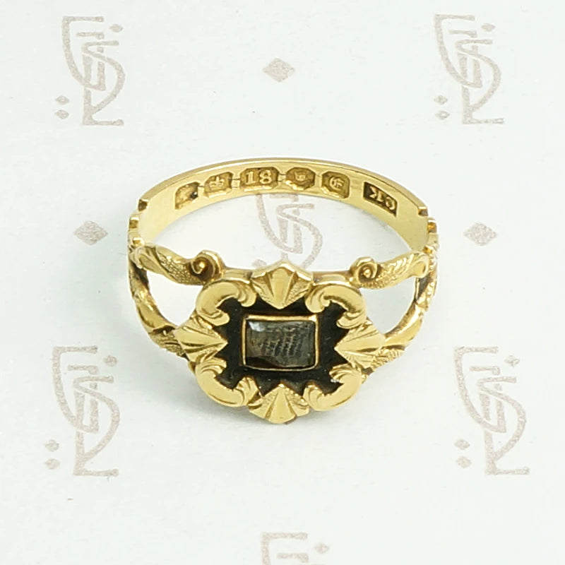 Exquisite 18k gold and enamel early Victorian mourning ring. Hallmarks.