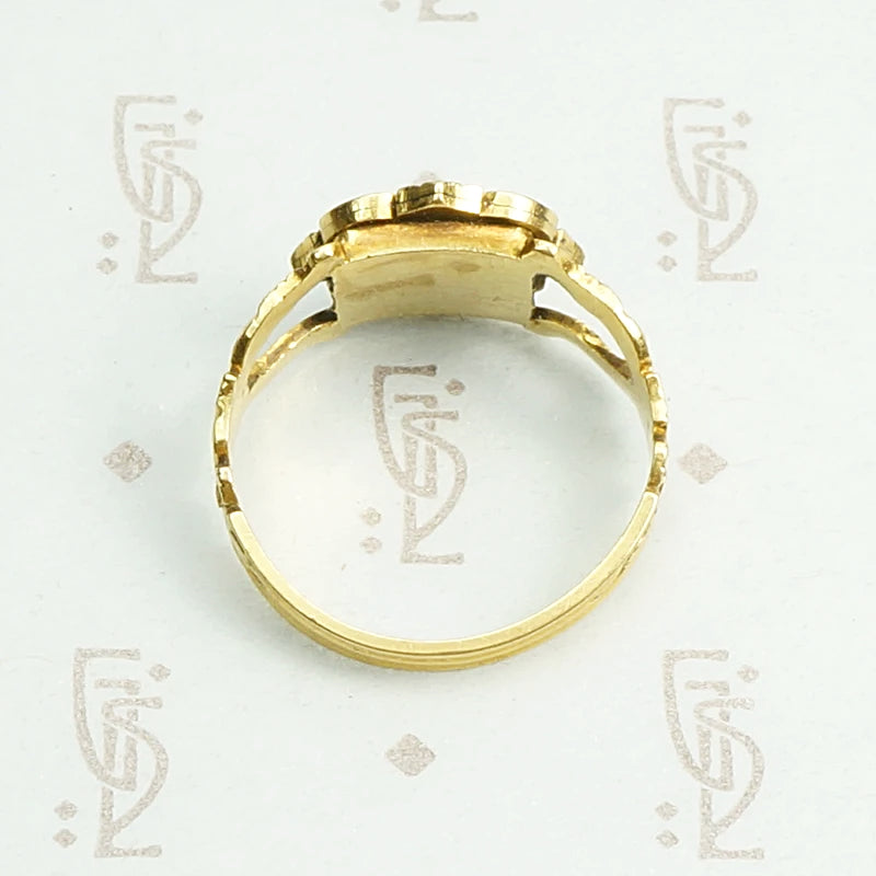 Exquisite 18k gold and enamel early Victorian mourning ring. Top View.