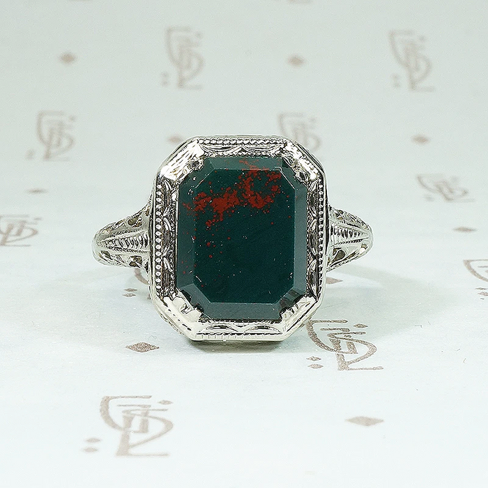 Beveled Bloodstone Art Deco Filigree Ring