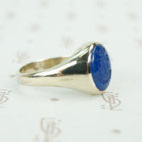 blue agate seal ring "Esse Quam Videu" in white gold side view