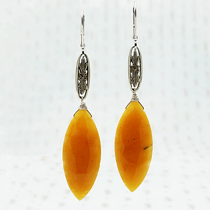 The Marché Pendant Drop Earrings by brunet in White Gold with Aventurine