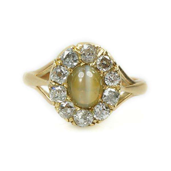 Cats Eye Chrysoberyl surrounded by Old Mine Diamonds