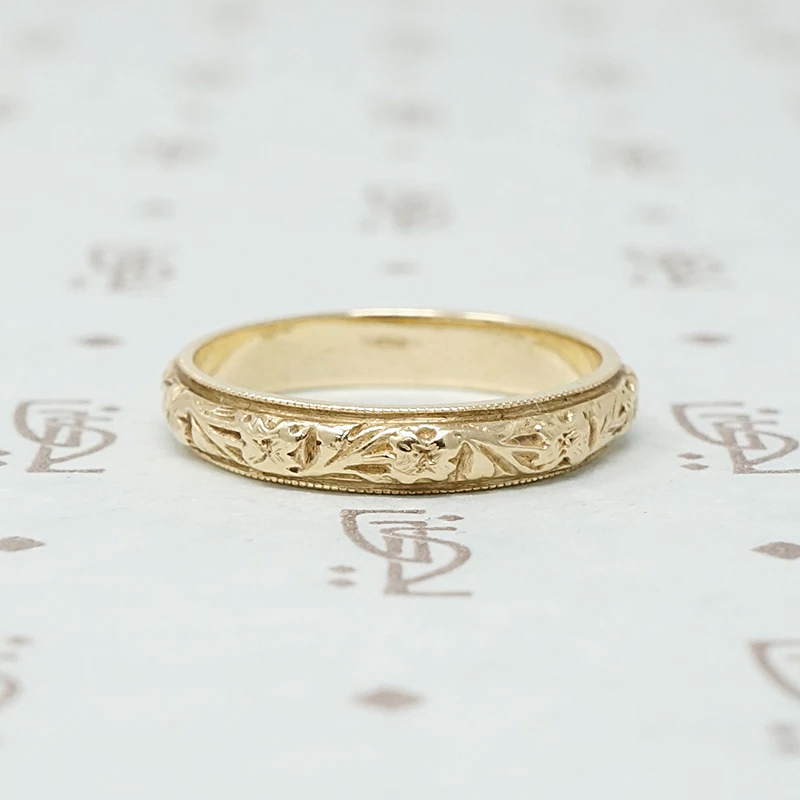 Romantic Garland Vintage Wedding Band