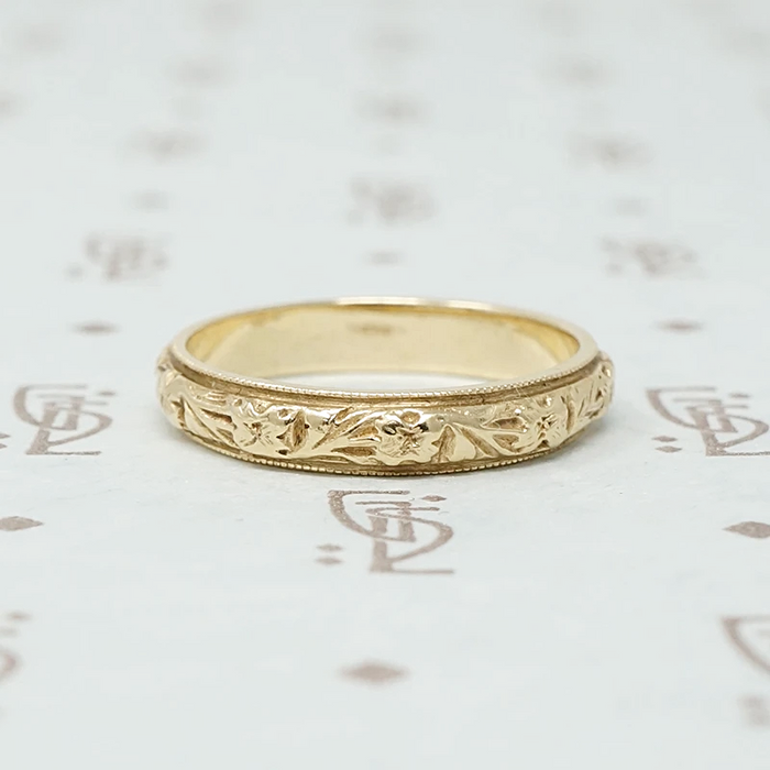 Romantic Garland Vintage Wedding Band