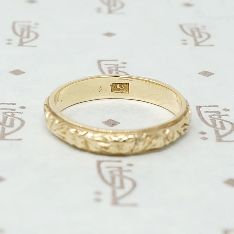 Romantic Garland Vintage Wedding Band