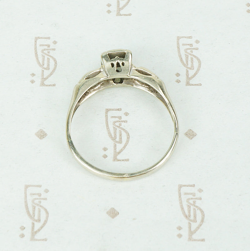 1940's White Gold diamond Flower Engagement Ring