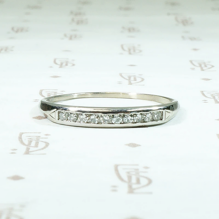 Slim Retro Diamond Band in Palladium & White Gold