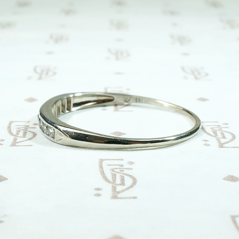 Slim Retro Diamond Band in Palladium & White Gold