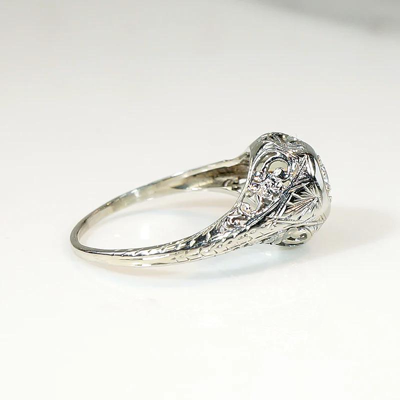 Filigreed Diamond Solitaire with Fine Engraving