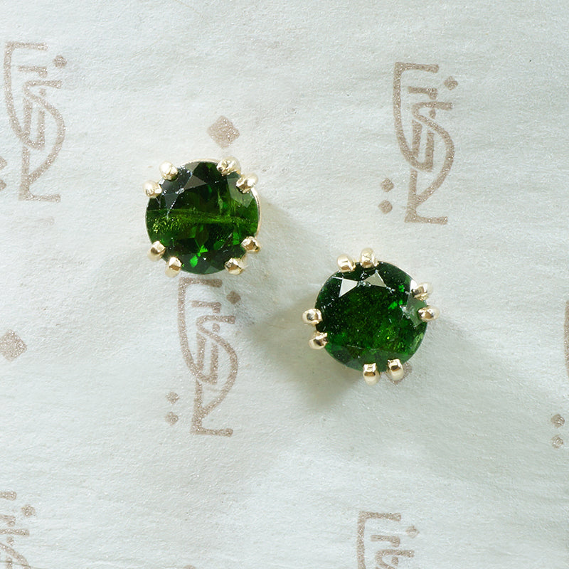 deep green diopside gems in 14k yellow gold stud earrings