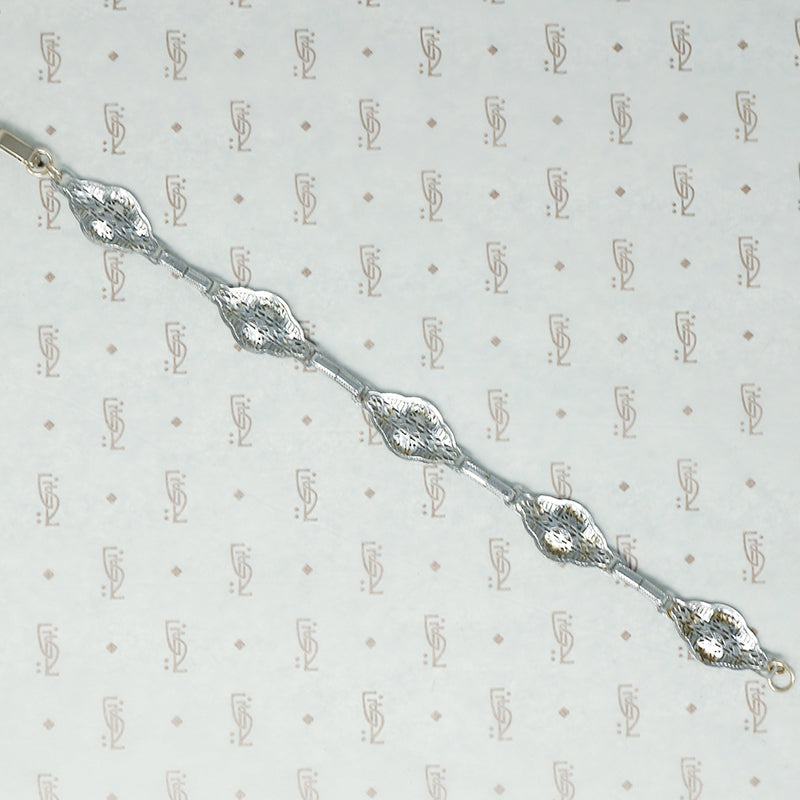 base metal 1920s filigree bracelet back view