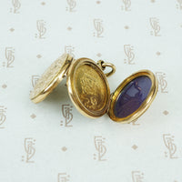 9ct locket with a 6 pence opens on 2 sides