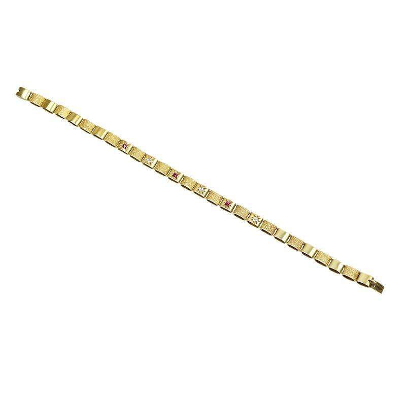 19th c.15k Gold Link Bracelet set wit Rubies and Diamonds