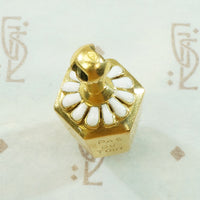French 18k Gold Daisy Spinner