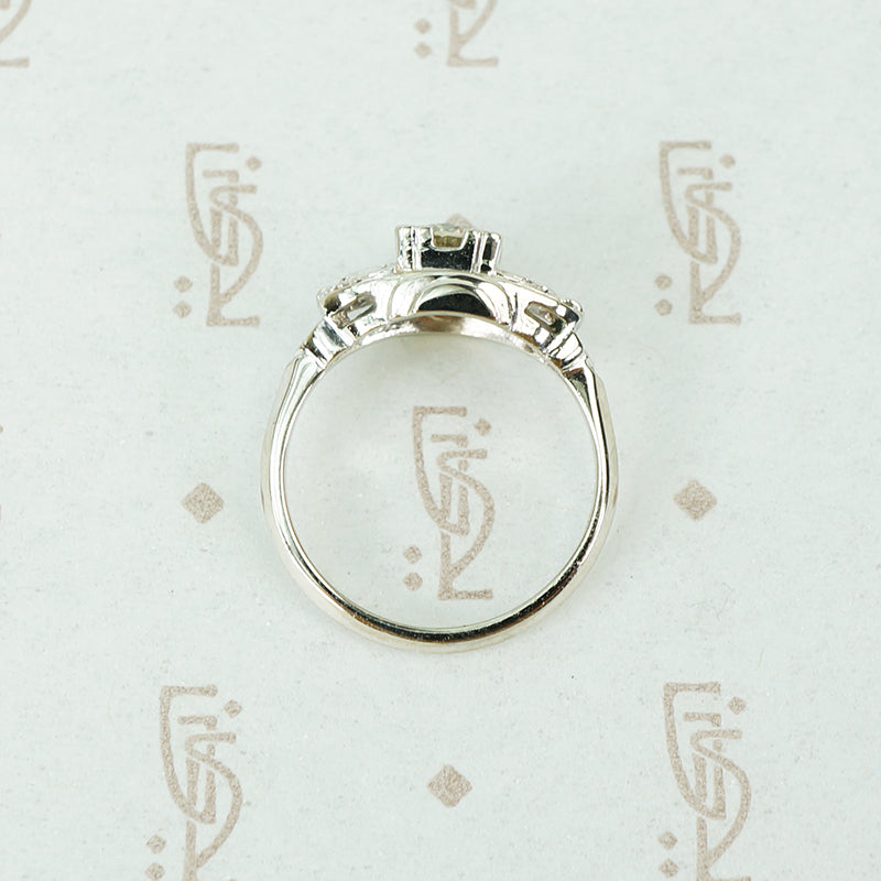 1930's Deco Beauty Engagement Ring