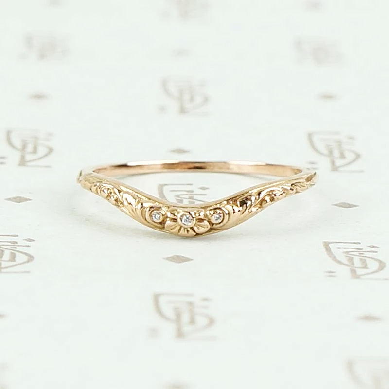 FLORAL CURVE with Diamonds a Recycled Revival Band