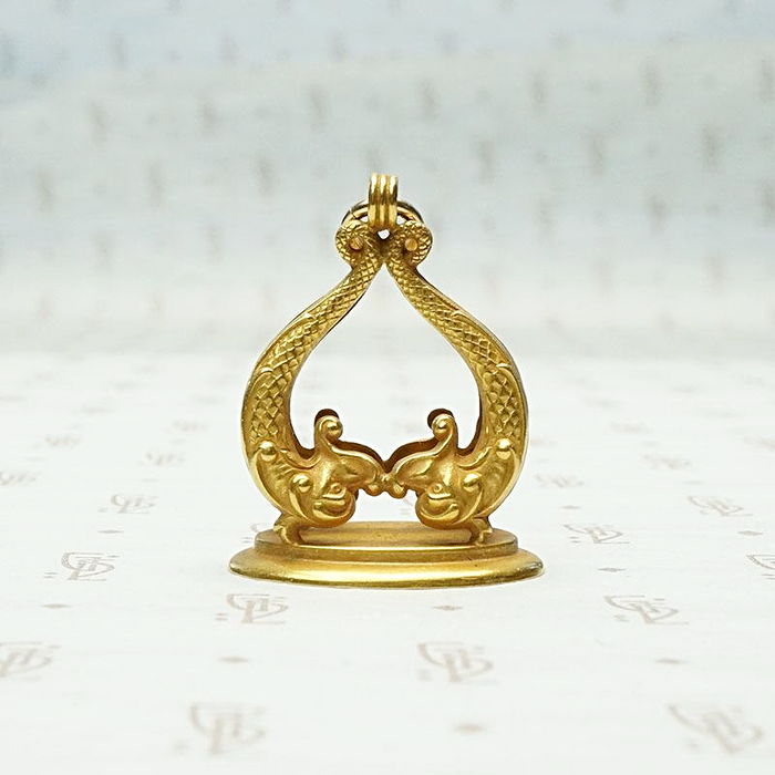 Enchanting 18k Gold Dolphin Fob
