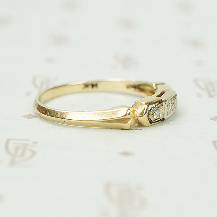 Detailed Vintage Diamond Band