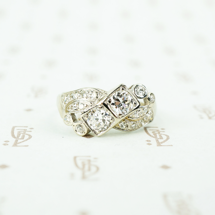 Vintage white gold diamond assymetrical ring circa 1940-50