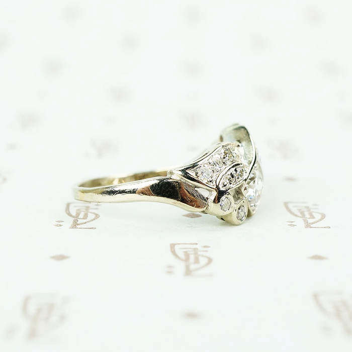 Vintage white gold diamond assymetrical ring circa 1940-50