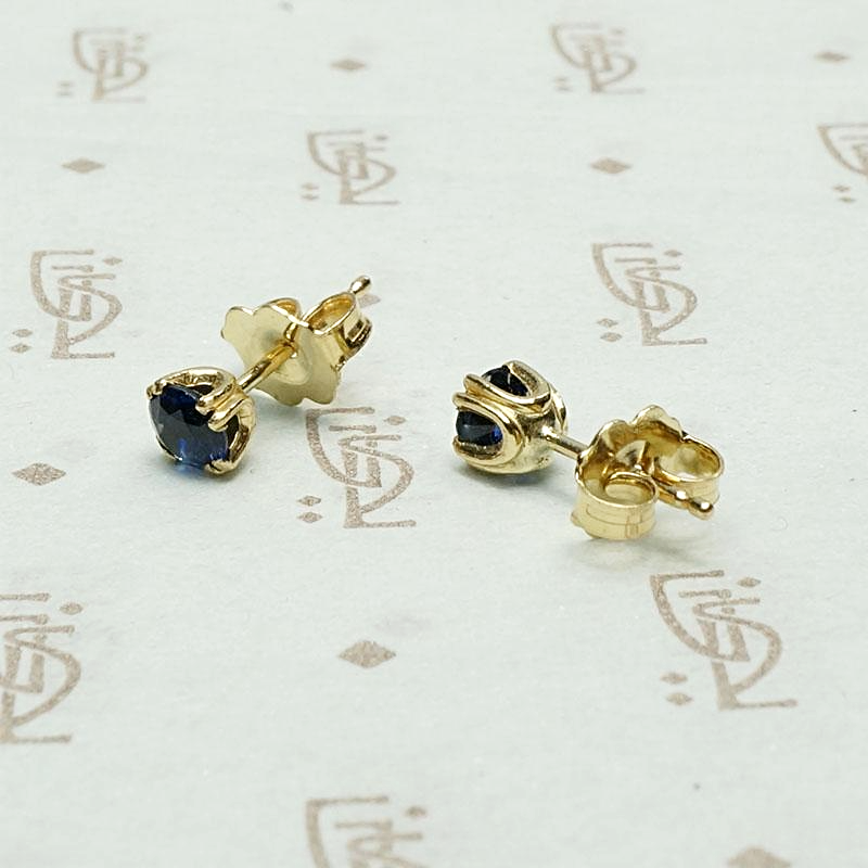 Cornflower Blue Sapphire Studs in Fancy Gold Prong Settings
