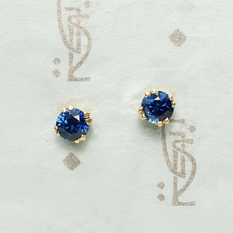 Cornflower Blue Sapphire Studs in Fancy Gold Prong Settings
