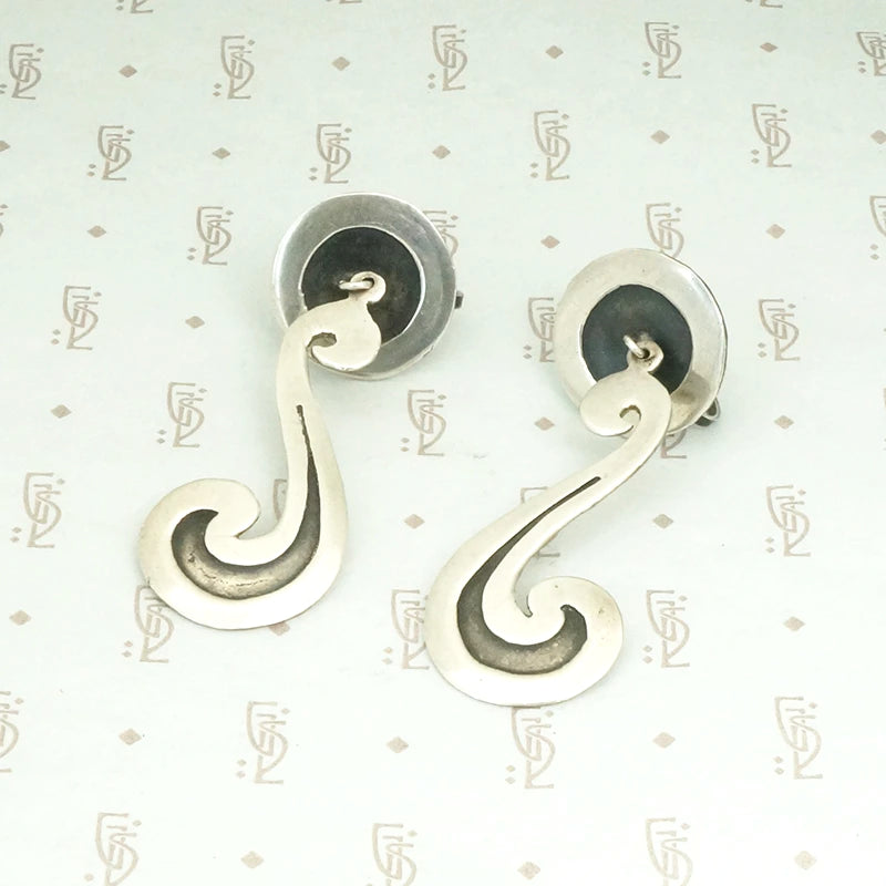 Mexican Modernist Earrings with a Saucy Swing