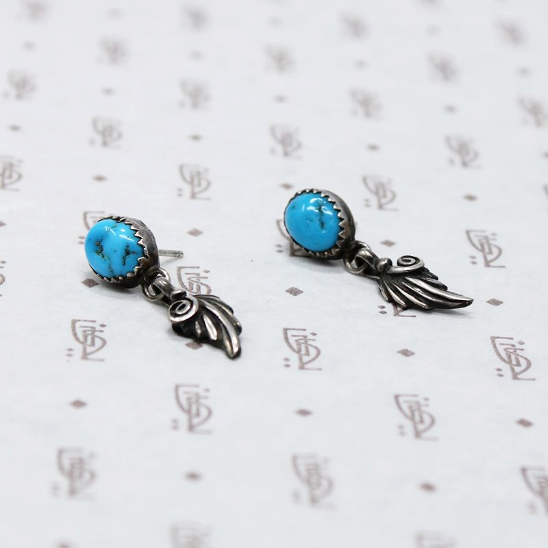 Sweet Leaf Dangle Earrings in Silver & Turquoise