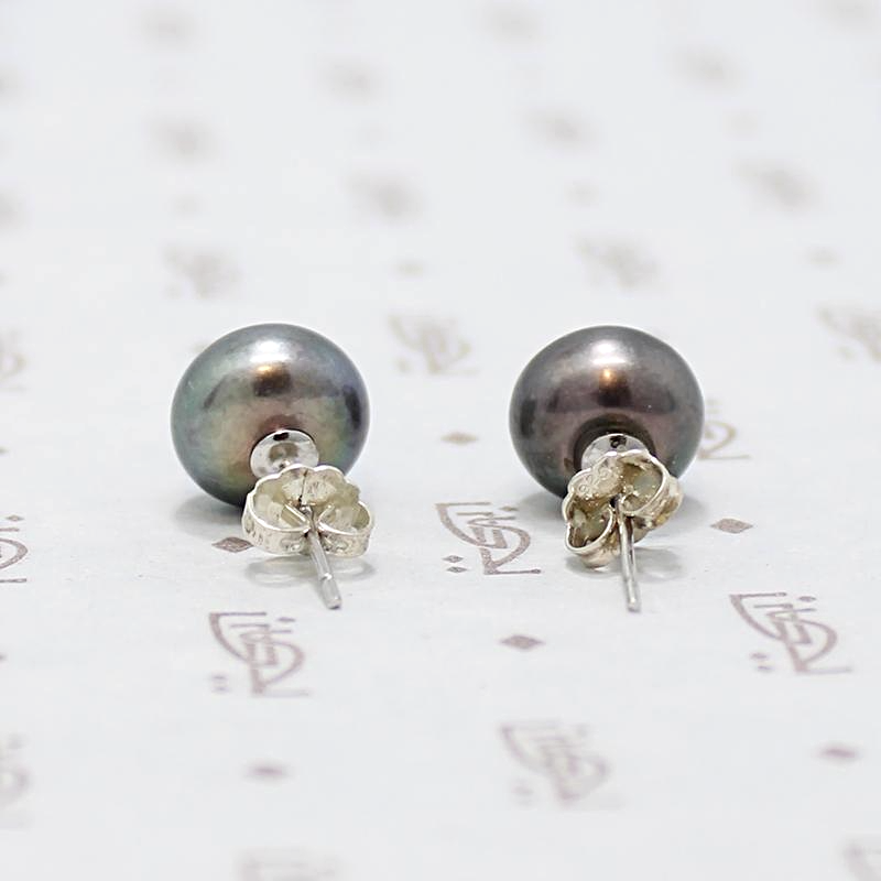 Dark & Dreamy Iridescent Grey Pearl Studs