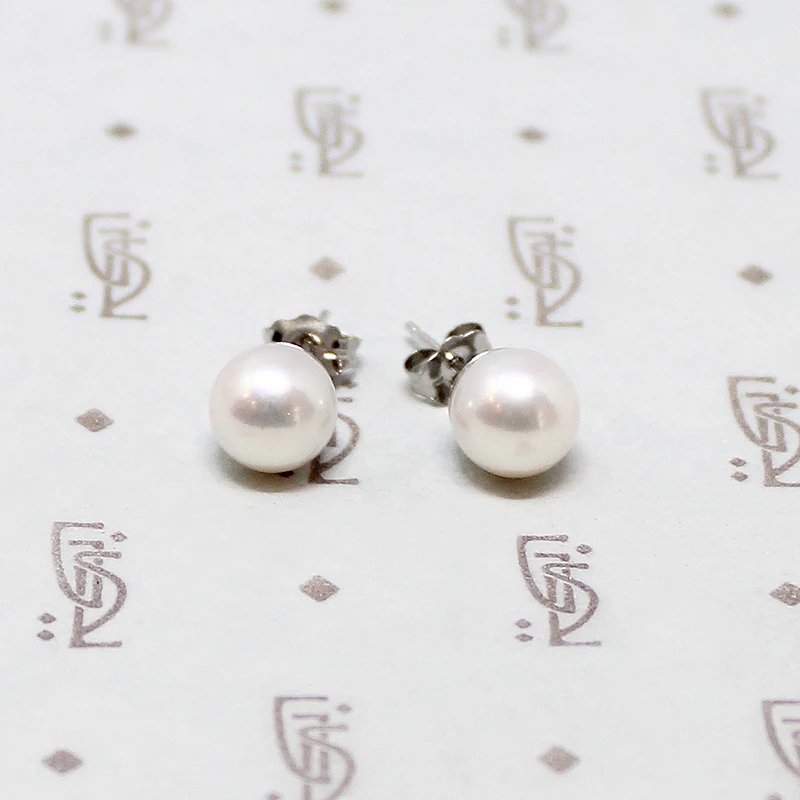 Vintage 7.5mm Cultured Pearl Studs in White Gold