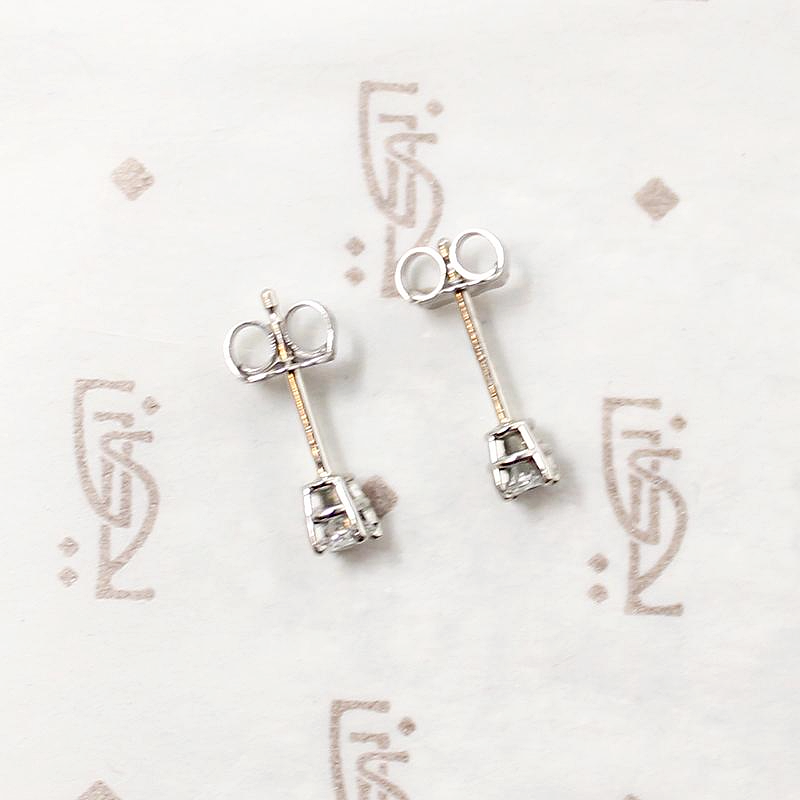 Sparkling Little Oval Cut Diamond Stud Earrings