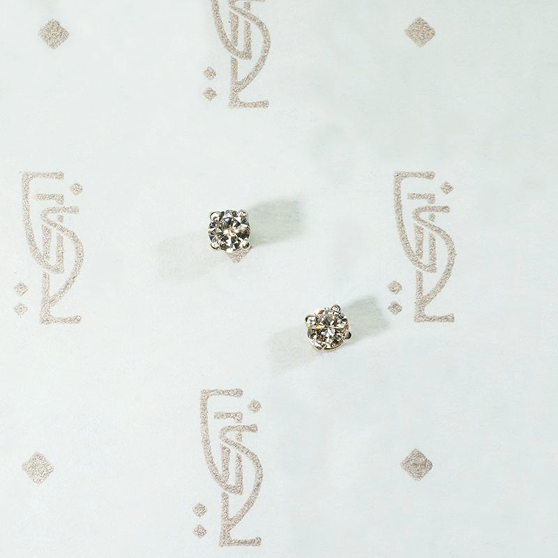Pretty Little Vintage Diamond Studs