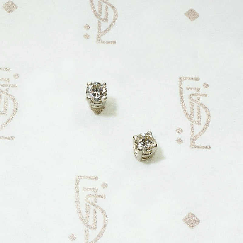 Pretty Little Vintage Diamond Studs