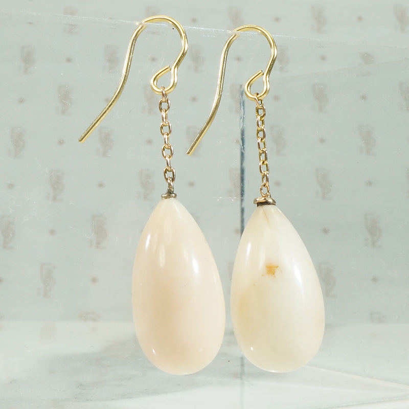 Pendeloque Coral Ear Drops in Gold