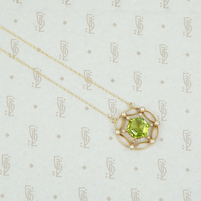 Lacy Edwardian Peridot and Pearl Necklace