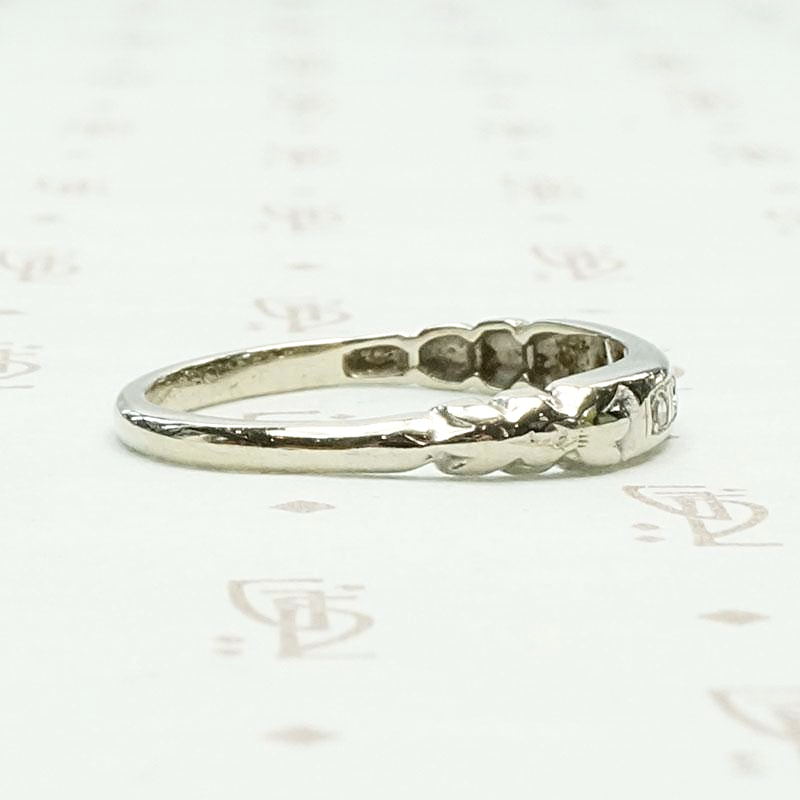 Tulip Detail White Gold & Diamond Wedding Band