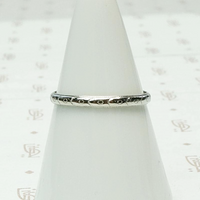 Art Deco Arrow Band in White Gold