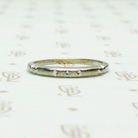 Engraved Vintage White Gold Wedding Band
