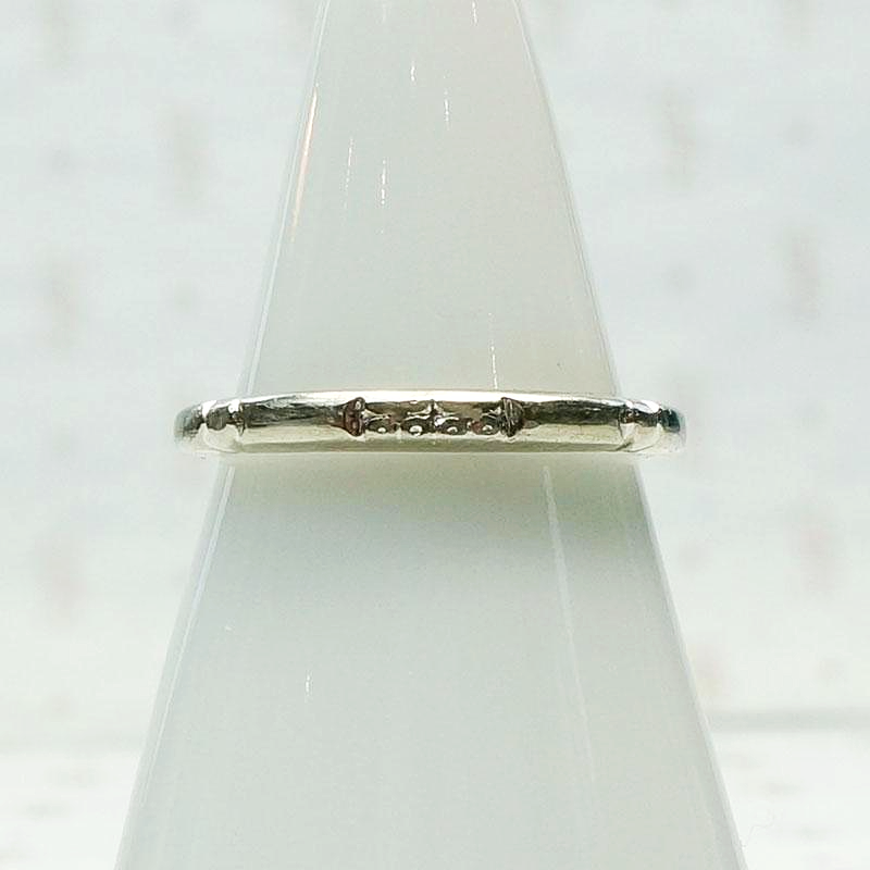 Engraved Vintage White Gold Wedding Band