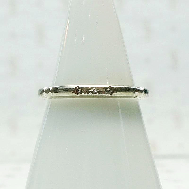 Engraved Vintage White Gold Wedding Band